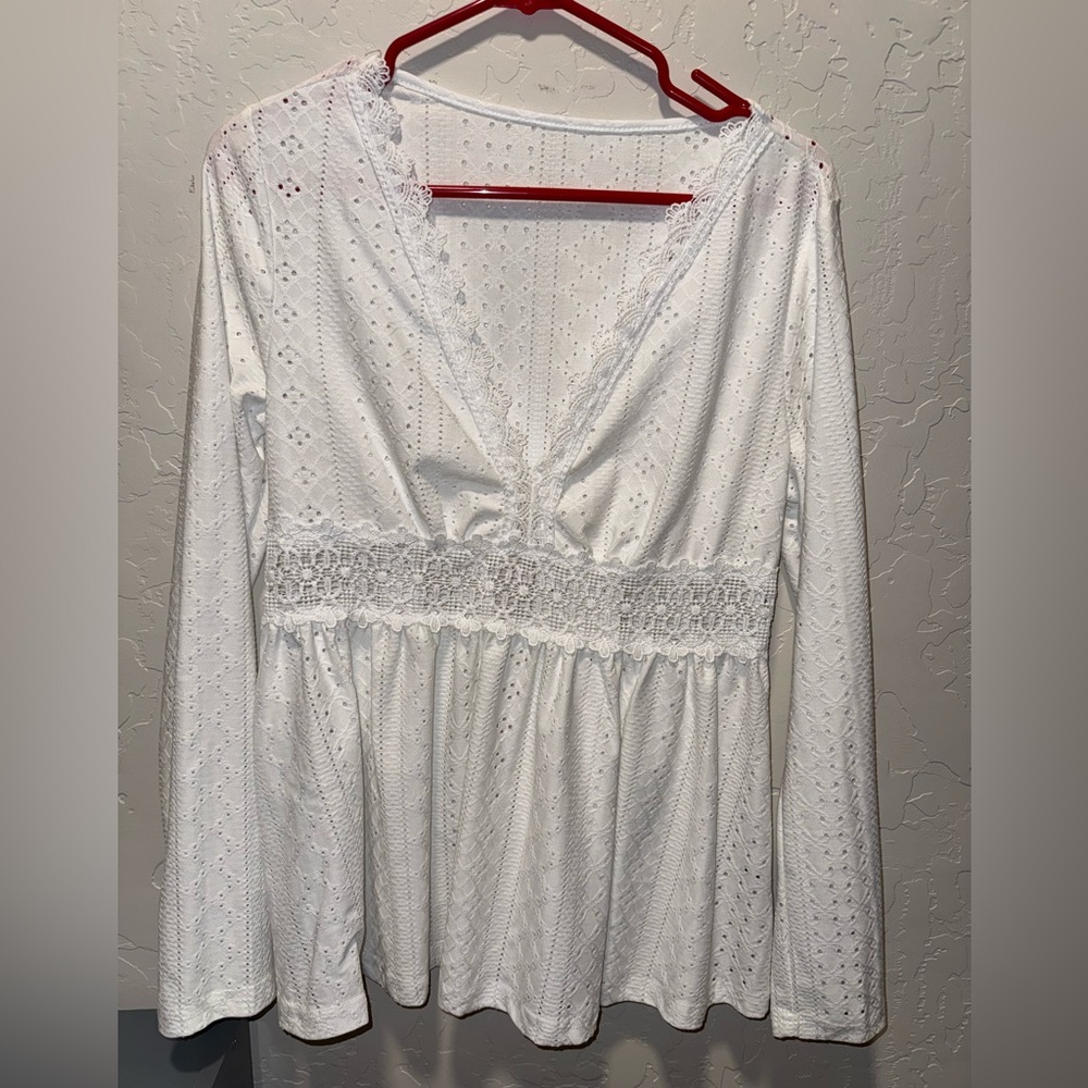 SHEIN White Textured Knit Top